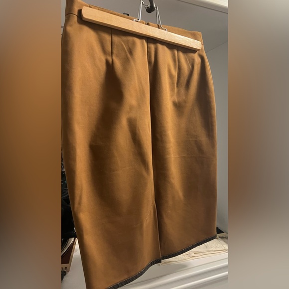 Club Monaco Gorgeous pencil skirt - Picture 2 of 3